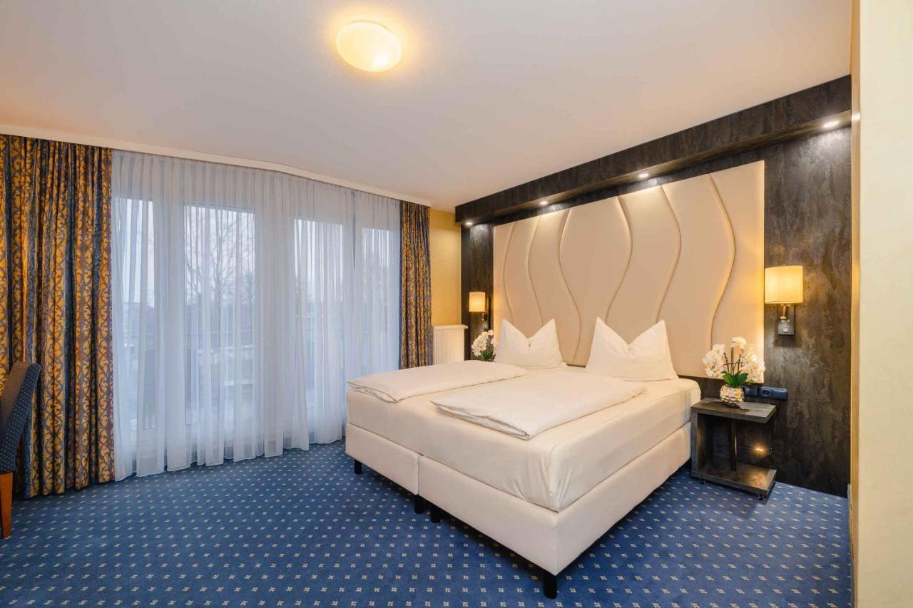 Plaza Inn Koeln Pulheim Exterior foto